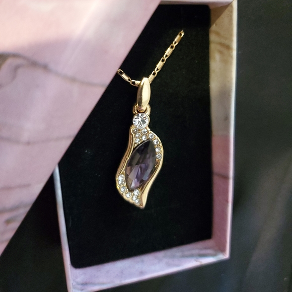 Necklace - Picture 5 of 7